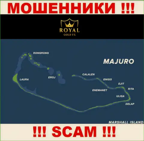 Рекомендуем избегать работы с internet шулерами Royal Gold FX, Majuro, Marshall Islands - их юридическое место регистрации